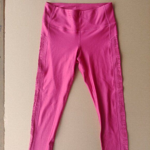 Under Armour Hot Pink Compression Sz Medium Cropped leggings - Picture 7 of 8
